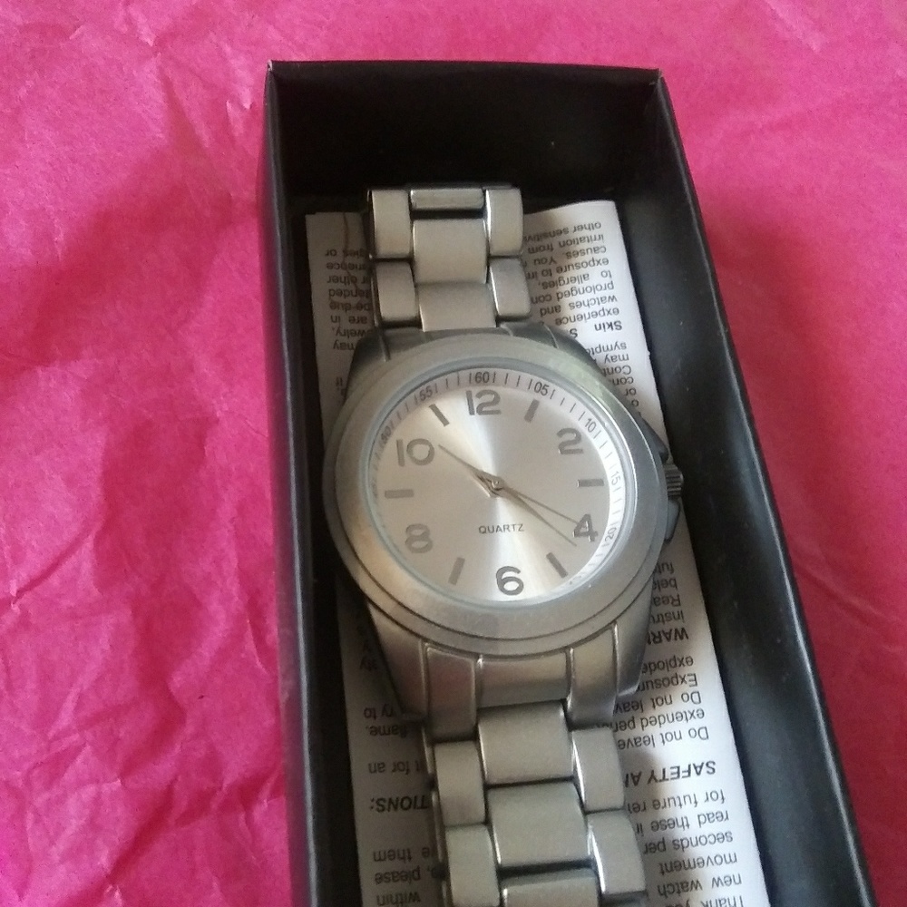 Avon Silverstone watch in Dipped Matte